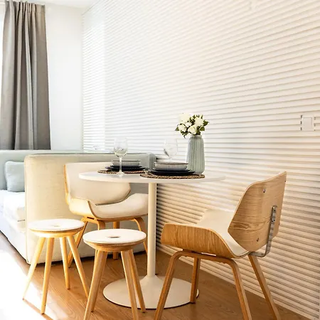 Stylish Almada Historic *