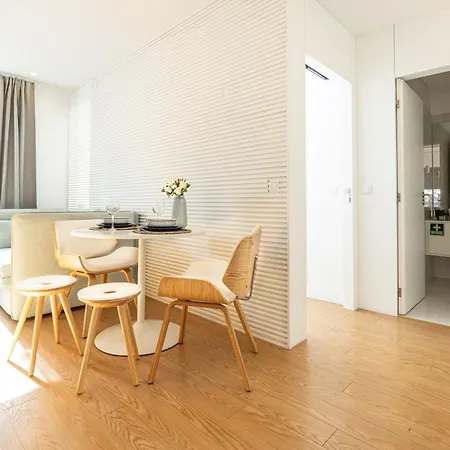 Stylish Almada Historic * Porto