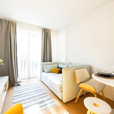 Stylish Almada Historic * Porto