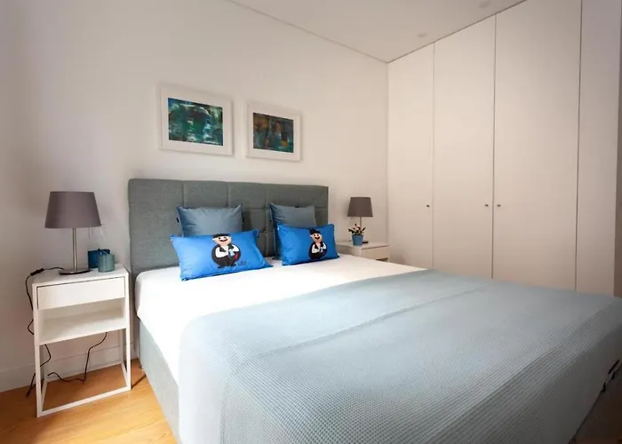 Stylish Almada Historic Apartmán