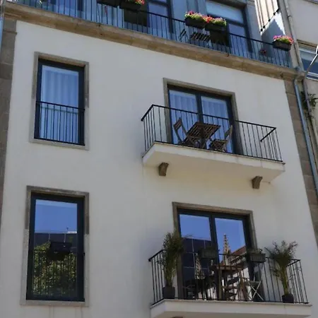 Stylish Almada Historic *